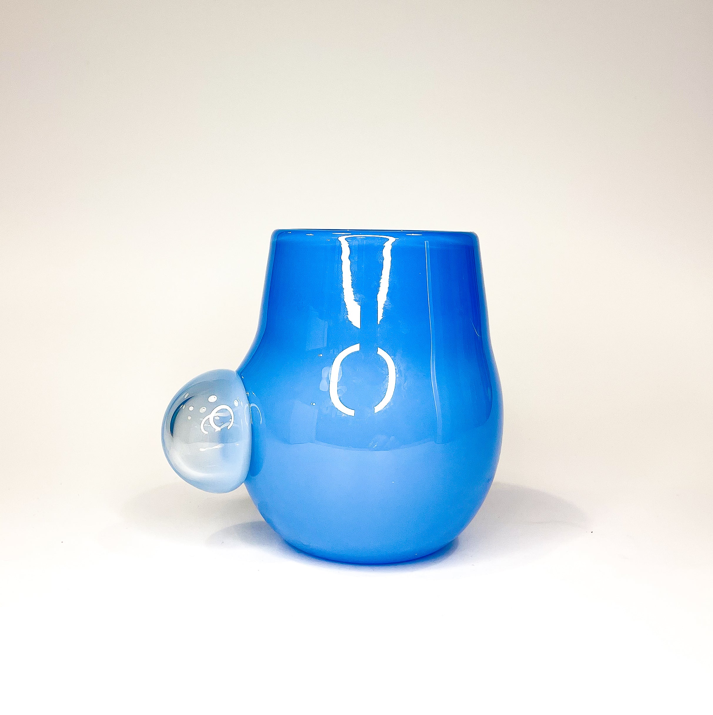 Sticky Glass Rounded Bubble Cup in Blue